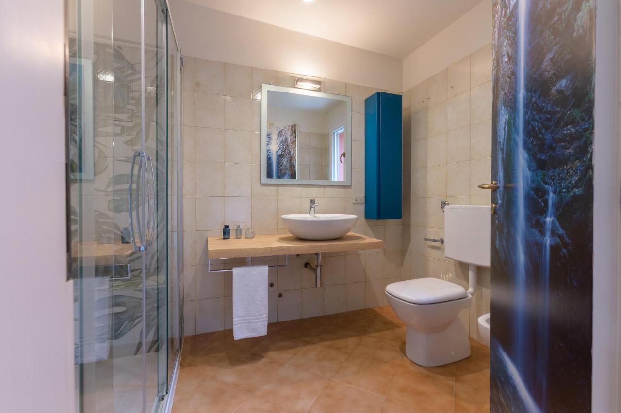 Ferrara Casa Dell'Archivolto Con Garage Lejlighed Eksteriør billede