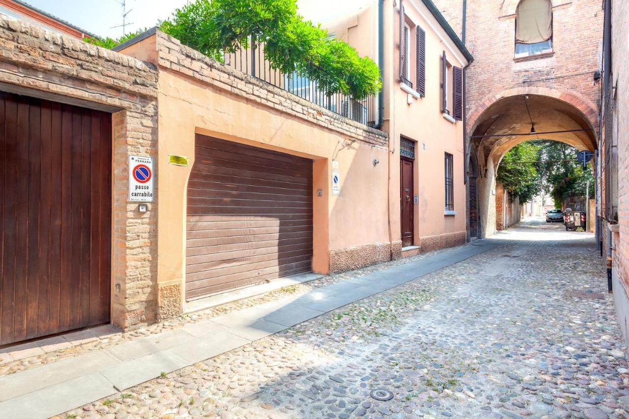 Ferrara Casa Dell'Archivolto Con Garage Lejlighed Eksteriør billede